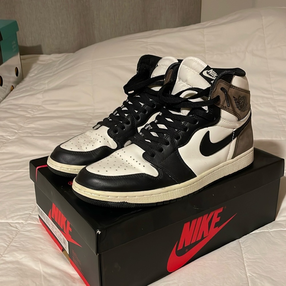 Jordan 1 High OG Mocha